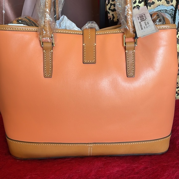 DOONEY & BOURKE WEXFORD LEATHER PERRY SATCHEL HANDBAG PURSE ORANGE TAN IN COLOR - Picture 4 of 12